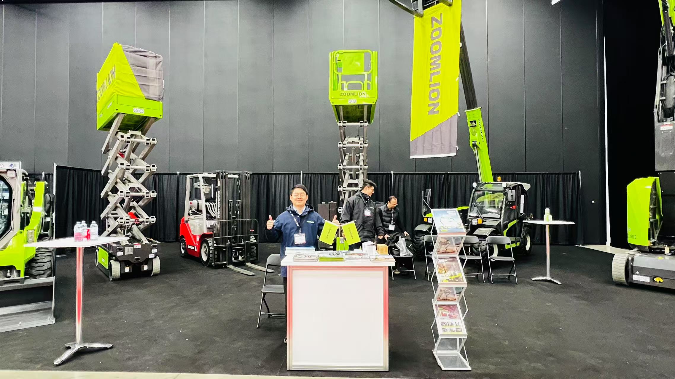 Zoomlion attends 2025 QUEBEXPO